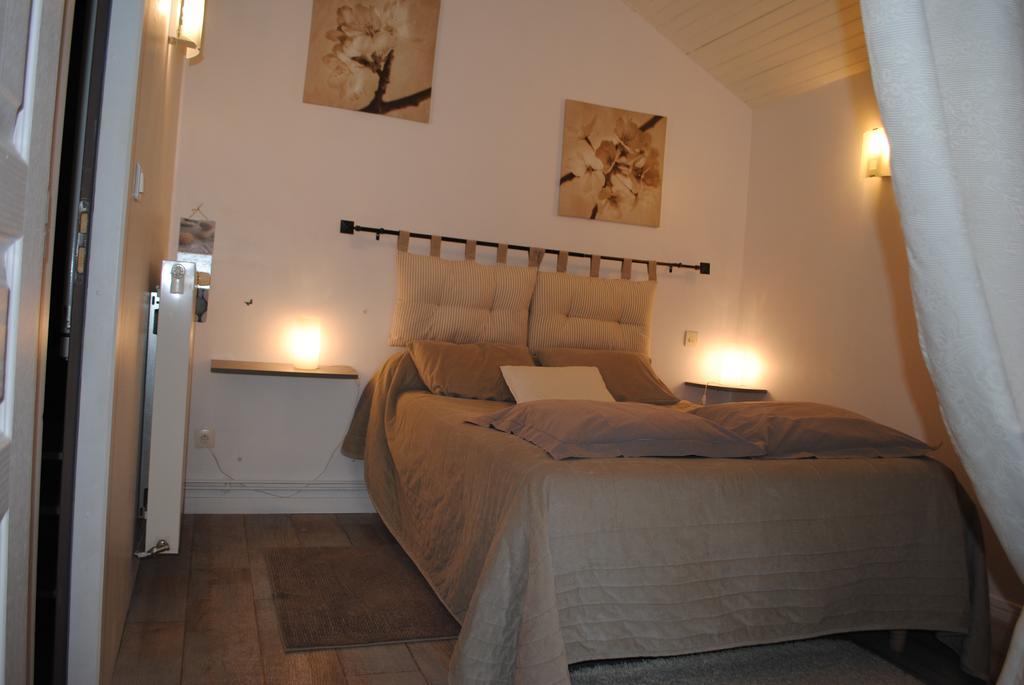 La Poussardiere Saint-Martin-sous-Mouzeuil Esterno foto